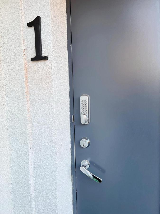 Clinic Studio Apartments By Hostlovers Kaunas Exterior photo